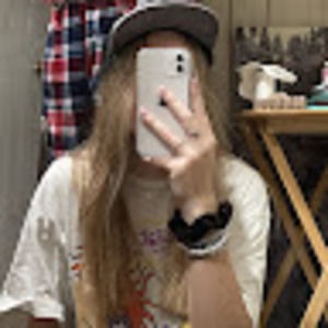 Meet your Posher, Maci